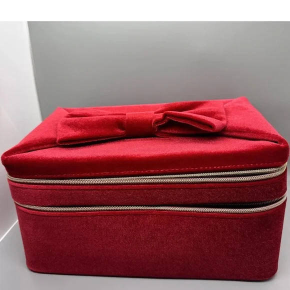 2024 Estee Lauder Red Velvet Holiday Beauty Box CASE ONLY Bow Handle 11"x8" - Picture 1 of 6